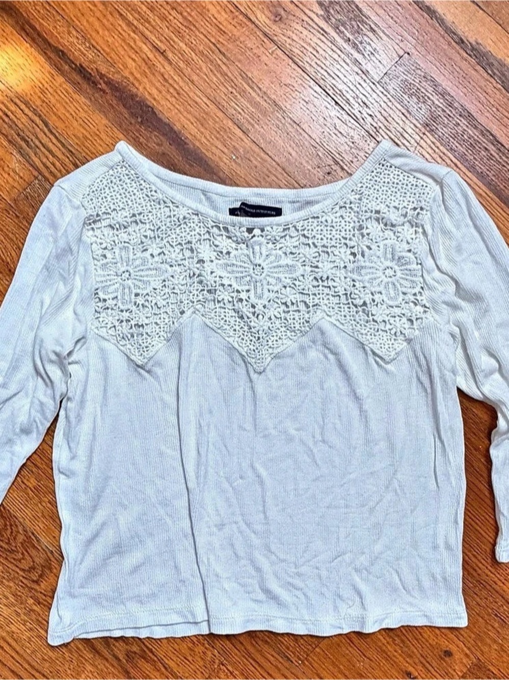American Eagle Outfitters Lace Neck Long Sleeve in White Small